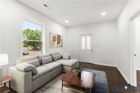 Tiny photo for 917 Lee Avenue, Petersburg, VA 23803 (MLS # 2612680)