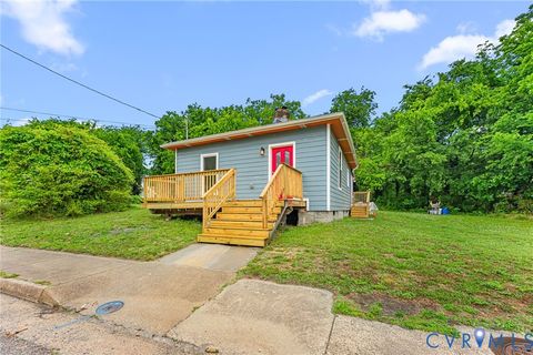 Tiny photo for 917 Lee Avenue, Petersburg, VA 23803 (MLS # 2612680)