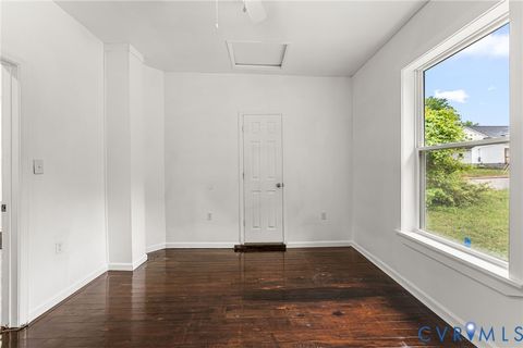 Tiny photo for 917 Lee Avenue, Petersburg, VA 23803 (MLS # 2612680)