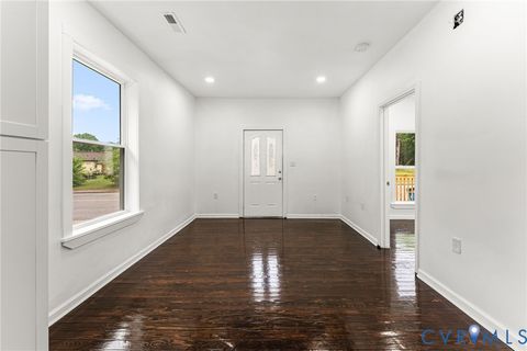 Tiny photo for 917 Lee Avenue, Petersburg, VA 23803 (MLS # 2612680)
