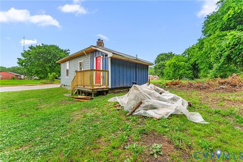 Tiny photo for 917 Lee Avenue, Petersburg, VA 23803 (MLS # 2612680)