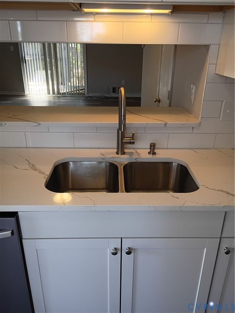 Tiny photo for 429 Hickorywood Circle, Richmond, VA 23223 (MLS # 2611630)