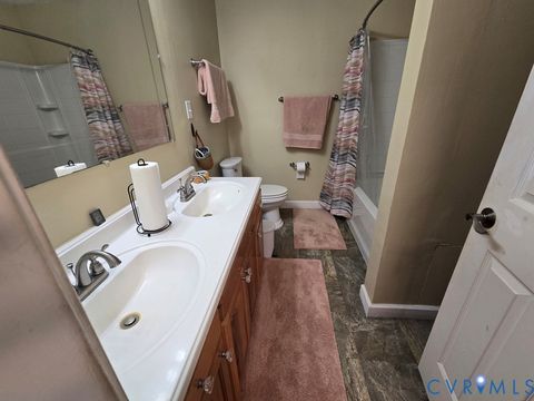Tiny photo for 6 Mahan Road, Farmville, VA 23901 (MLS # 2613193)