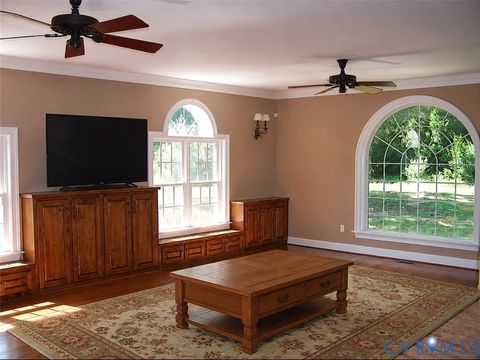 Tiny photo for 239 Jennings Road, Cartersville, VA 23027 (MLS # 2613163)