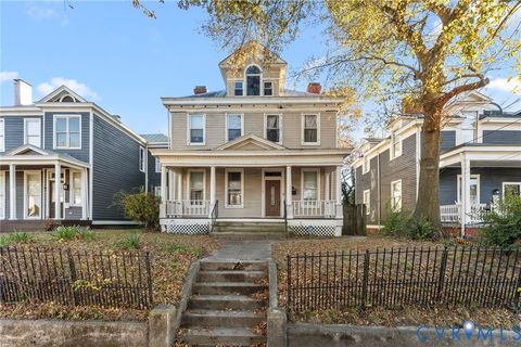 Photo of 328 Saint Andrew Street, Petersburg, VA 23803 (MLS # 2531996)