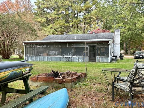 Tiny photo for 351 E Bay Drive Dr, White Stone, VA 22578 (MLS # 2530050)