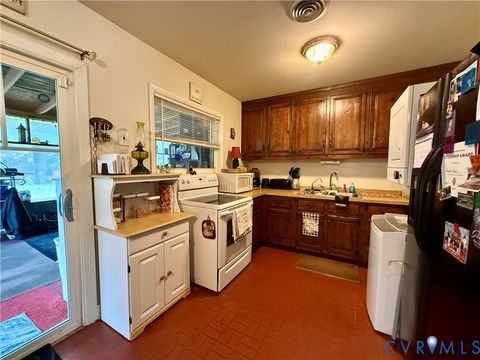 Tiny photo for 351 E Bay Drive Dr, White Stone, VA 22578 (MLS # 2530050)