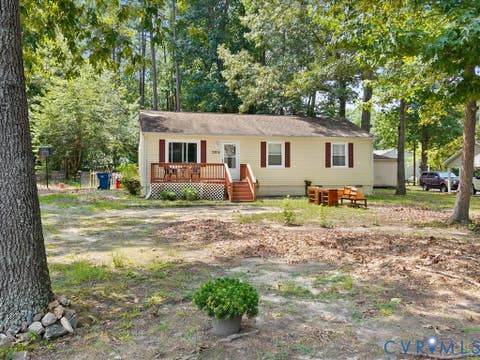 Photo of 3806 Lee Boulevard, North Dinwiddie, VA 23803 (MLS # 2620041)