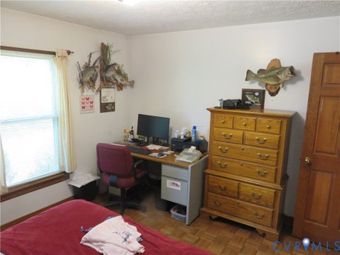 Tiny photo for 4621 New Kent Highway, Quinton, VA 23141 (MLS # 2624060)