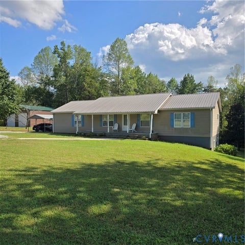 Tiny photo for 467 Randolph Street, Phenix, VA 23959 (MLS # 2625315)