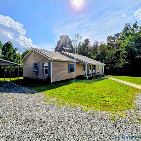 Tiny photo for 467 Randolph Street, Phenix, VA 23959 (MLS # 2625315)