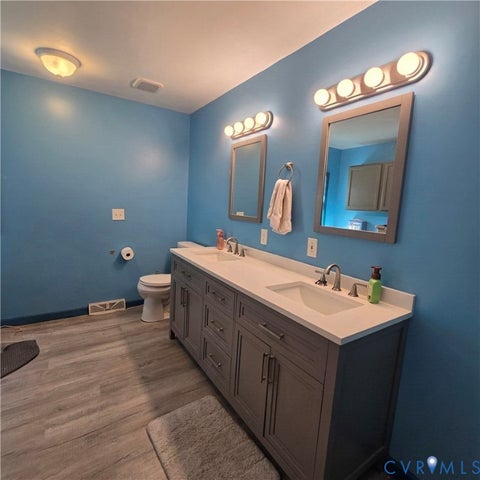 Tiny photo for 467 Randolph Street, Phenix, VA 23959 (MLS # 2625315)