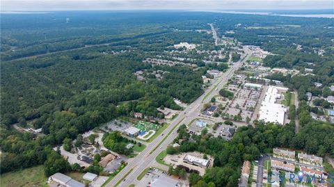 Tiny photo for 4933 George Washington Mem Highway, Yorktown, VA 23692 (MLS # 2527941)