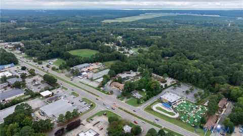 Tiny photo for 4933 George Washington Mem Highway, Yorktown, VA 23692 (MLS # 2527941)