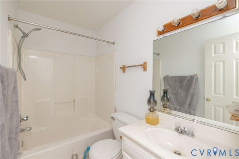 Tiny photo for 10 Rhodes Lane, Cartersville, VA 23027 (MLS # 2602862)