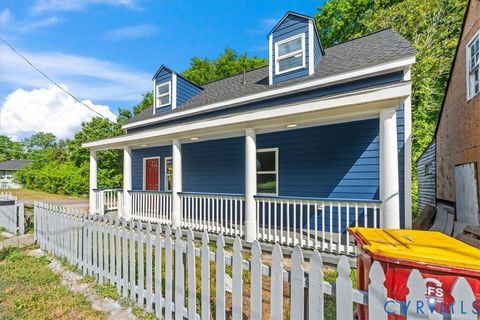 Tiny photo for 639 Plum Street, Petersburg, VA 23803 (MLS # 2610858)