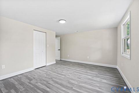 Tiny photo for 639 Plum Street, Petersburg, VA 23803 (MLS # 2610858)