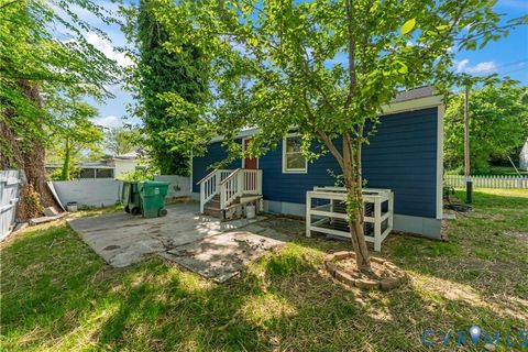 Tiny photo for 639 Plum Street, Petersburg, VA 23803 (MLS # 2610858)
