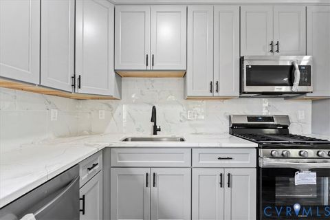 Tiny photo for 639 Plum Street, Petersburg, VA 23803 (MLS # 2610858)