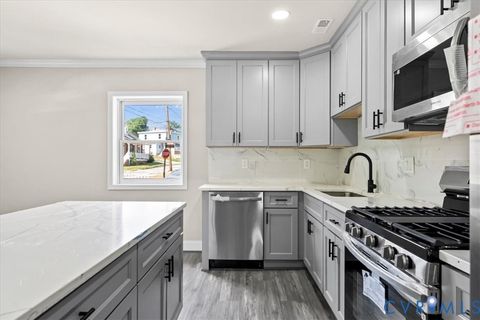 Tiny photo for 639 Plum Street, Petersburg, VA 23803 (MLS # 2610858)