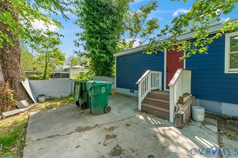 Tiny photo for 639 Plum Street, Petersburg, VA 23803 (MLS # 2610858)