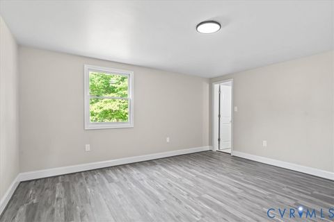 Tiny photo for 639 Plum Street, Petersburg, VA 23803 (MLS # 2610858)