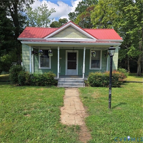 Tiny photo for 1720 2nd ST, Victoria, VA 23974 (MLS # 2623616)