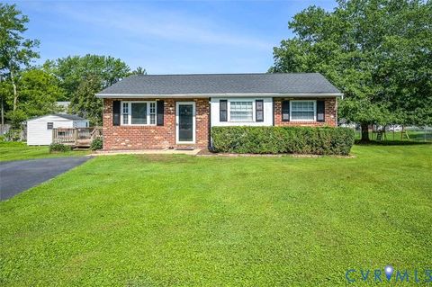 Photo of 7460 Bridle Court, Mechanicsville, VA 23111 (MLS # 2618846)