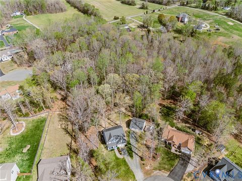 Tiny photo for 6174 Fawnlake Court, New Kent, VA 23124 (MLS # 2608636)