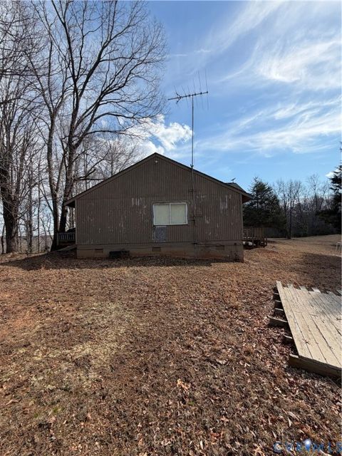 Tiny photo for 693 Blackberry Lane, Appomattox, VA 24522 (MLS # 2605618)