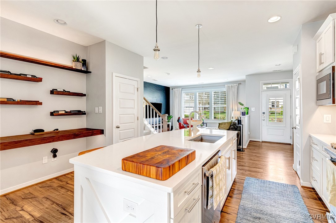 Henrico, Virginia 23059, United States, 3 Bedrooms Bedrooms, ,3 BathroomsBathrooms,Residential,Pending,106092