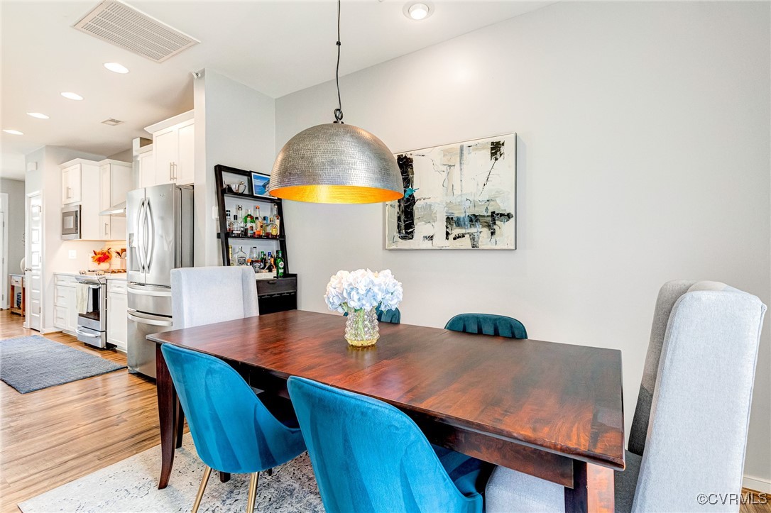 Henrico, Virginia 23059, United States, 3 Bedrooms Bedrooms, ,3 BathroomsBathrooms,Residential,Pending,106092