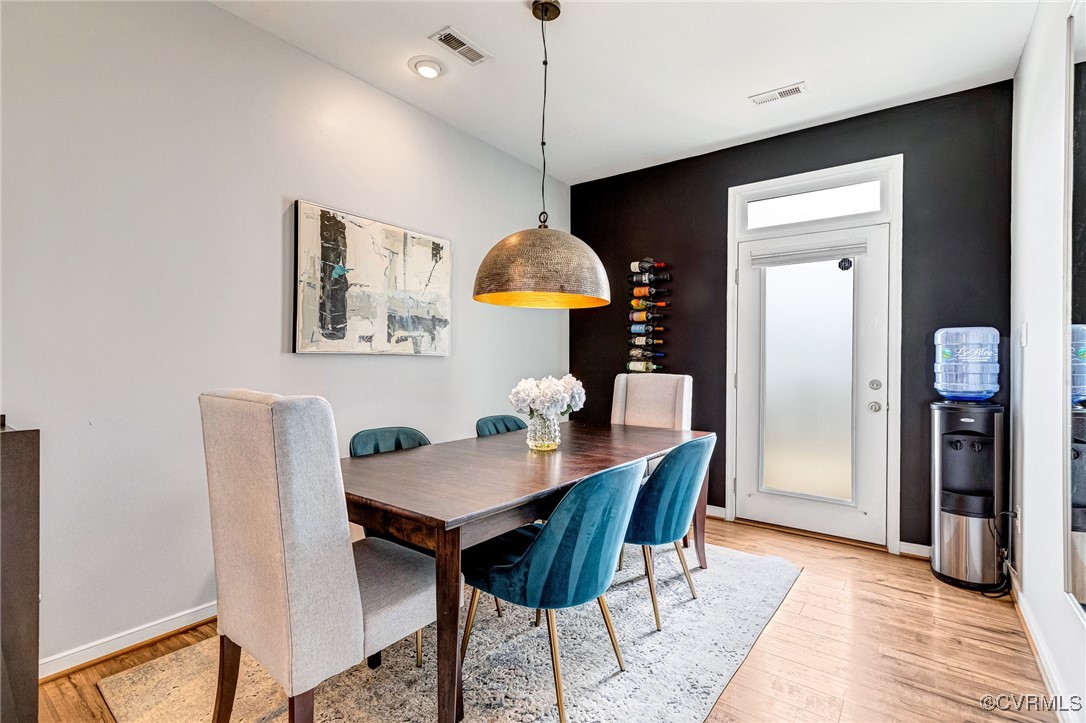 Henrico, Virginia 23059, United States, 3 Bedrooms Bedrooms, ,3 BathroomsBathrooms,Residential,Pending,106092