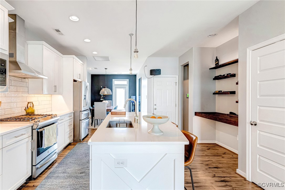 Henrico, Virginia 23059, United States, 3 Bedrooms Bedrooms, ,3 BathroomsBathrooms,Residential,Pending,106092