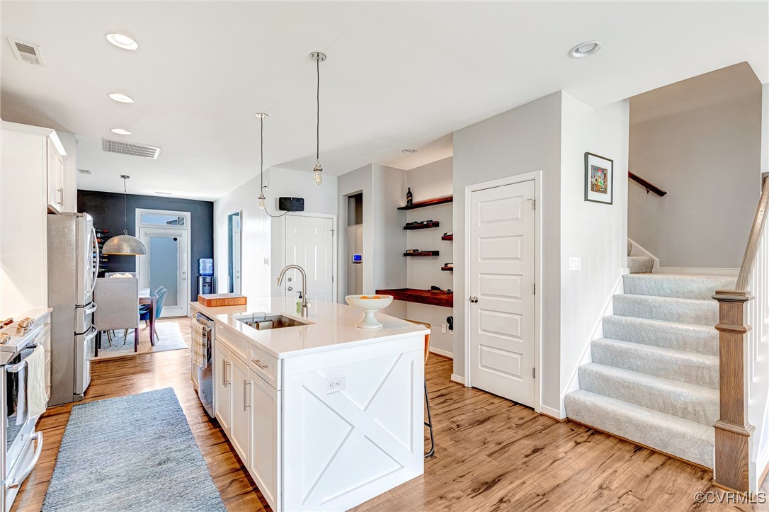 Henrico, Virginia 23059, United States, 3 Bedrooms Bedrooms, ,3 BathroomsBathrooms,Residential,Pending,106092