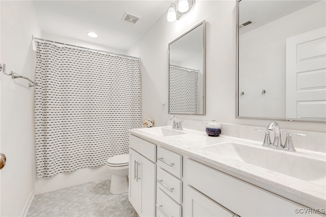 Henrico, Virginia 23059, United States, 3 Bedrooms Bedrooms, ,3 BathroomsBathrooms,Residential,Pending,106092