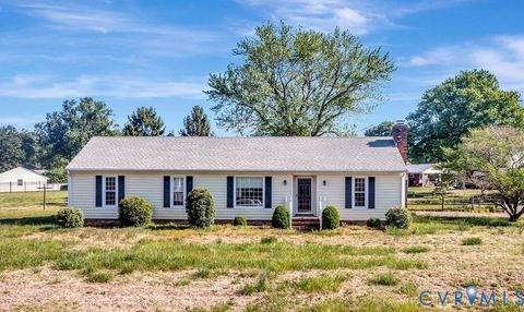 Photo of 6986 Cornfield Lane, Mechanicsville, VA 23111 (MLS # 2609835)
