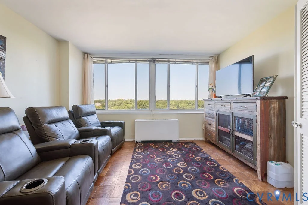 5100 Monument Avenue Unit 1005