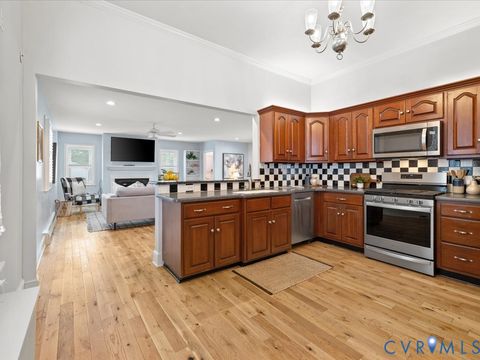 Tiny photo for 1306 Washington Avenue, Fredericksburg, VA 22401 (MLS # 2617770)