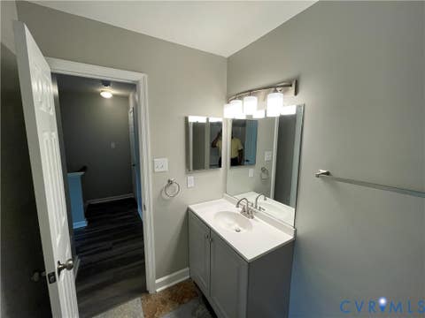 Tiny photo for 911 Grayfox Circle, Richmond, VA 23223 (MLS # 2617047)