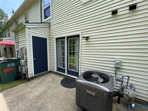Tiny photo for 911 Grayfox Circle, Richmond, VA 23223 (MLS # 2617047)