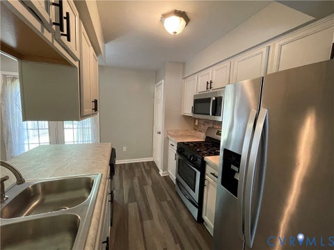 Tiny photo for 911 Grayfox Circle, Richmond, VA 23223 (MLS # 2617047)