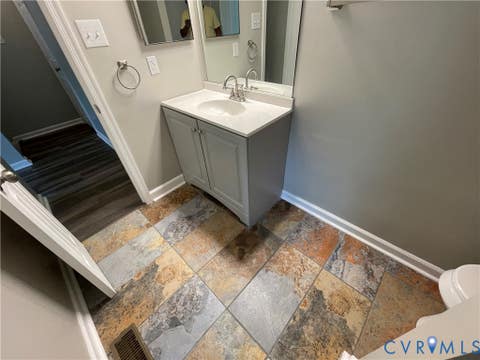 Tiny photo for 911 Grayfox Circle, Richmond, VA 23223 (MLS # 2617047)