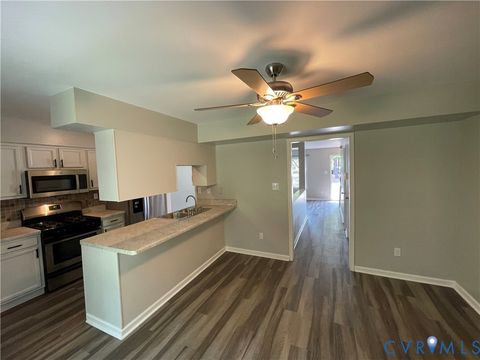 Tiny photo for 911 Grayfox Circle, Richmond, VA 23223 (MLS # 2617047)