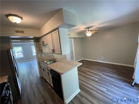 Tiny photo for 911 Grayfox Circle, Richmond, VA 23223 (MLS # 2617047)
