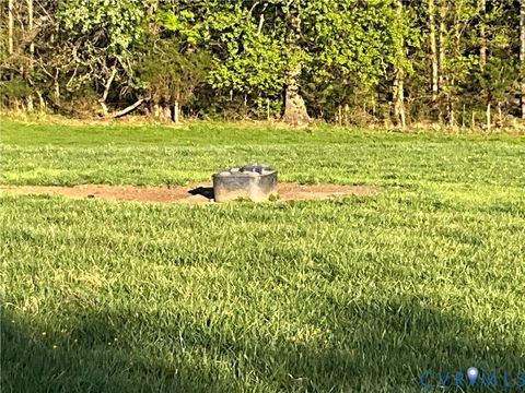 Tiny photo for 26200 Selma Road, Jetersville, VA 23083 (MLS # 2607089)