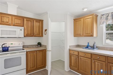 Tiny photo for 42 Rabbit Run, Middlesex, VA 23149 (MLS # 2610742)