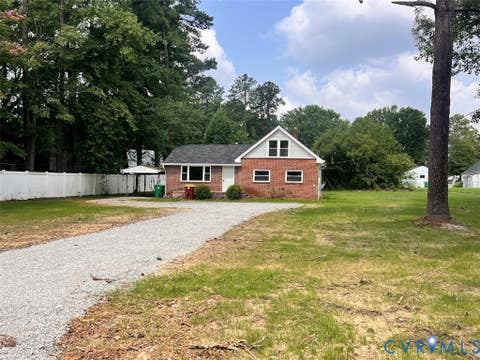 Photo of 1144 E Normandale Avenue, Petersburg, VA 23803 (MLS # 2620647)