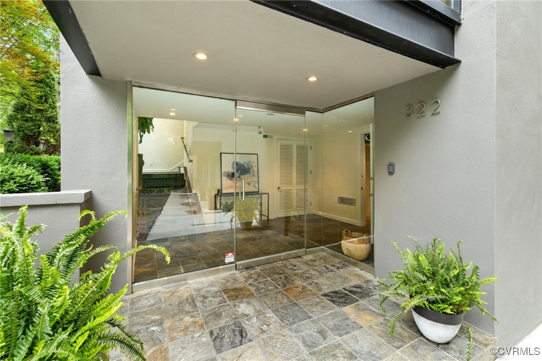 322 Charmian Road