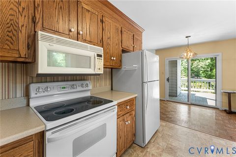 Tiny photo for 1128 Dillard Street, Tappahannock, VA 22560 (MLS # 2612459)